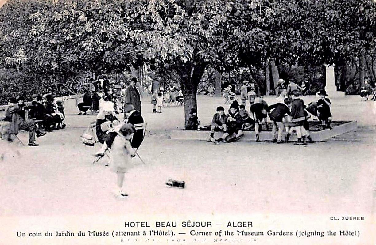 Alger - Jardin du Musee.jpg